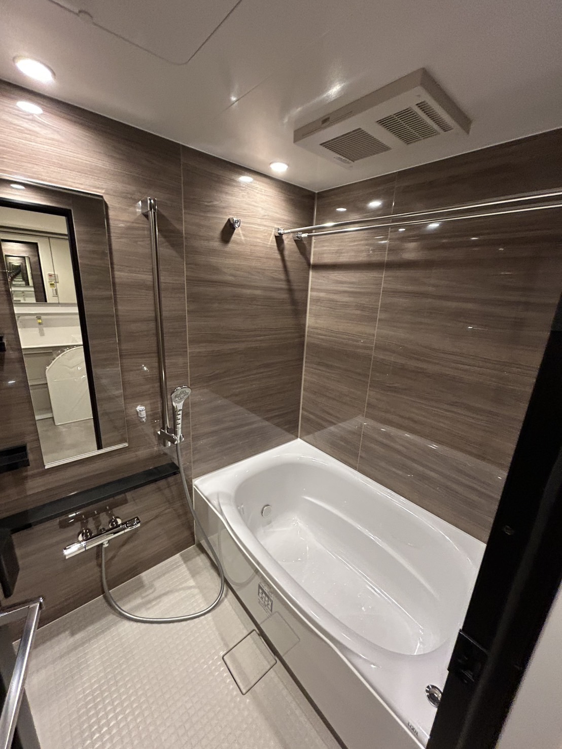 リフォームした洗面台の仕上がりチェック